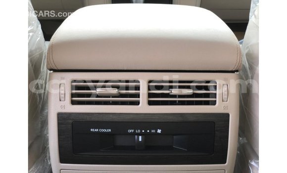 Tenga Imported Toyota Land Cruiser Nhema Mota in Import - Dubai in Zambia Tenga Imported Toyota Land Cruiser Nhema Mota in Import - Dubai in Zambia