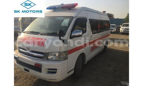 Acheter Import Voiture Toyota Hiace Blanc à Import - Dubai, Zambie