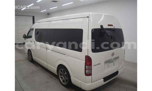 Acheter Import Voiture Toyota Hiace Blanc à Import - Dubai, Zambie Acheter Import Voiture Toyota Hiace Blanc à Import - Dubai, Zambie