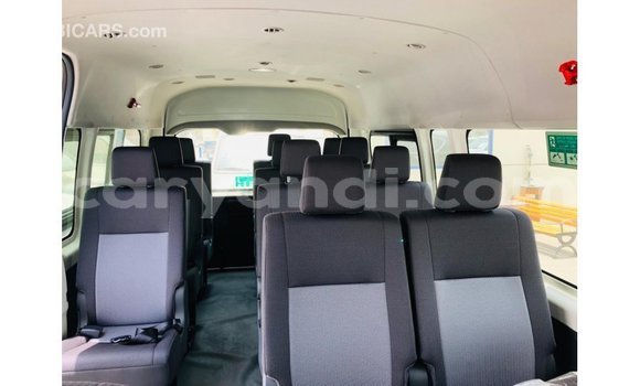 Buy Import Toyota Hiace White Car in Import - Dubai in Zambia Buy Import Toyota Hiace White Car in Import - Dubai in Zambia
