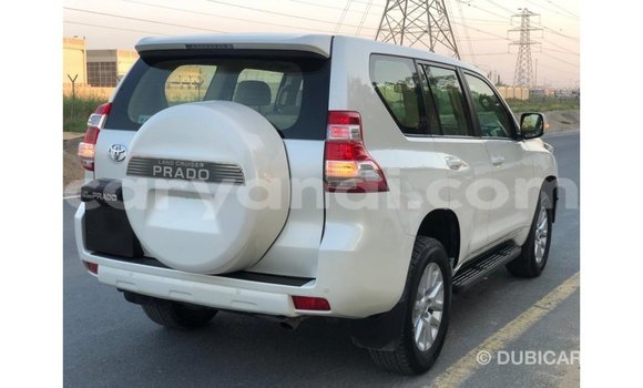Nunua Imported Toyota Prado Nyeupe Gari ndani ya Import - Dubai nchini Zambia Nunua Imported Toyota Prado Nyeupe Gari ndani ya Import - Dubai nchini Zambia