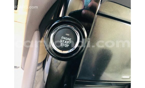 Nunua Imported Toyota Prado Nyeupe Gari ndani ya Import - Dubai nchini Zambia Nunua Imported Toyota Prado Nyeupe Gari ndani ya Import - Dubai nchini Zambia