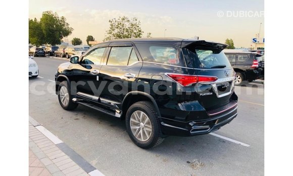 Nunua Imported Toyota Fortuner Nyeusi Gari ndani ya Import - Dubai nchini Zambia Nunua Imported Toyota Fortuner Nyeusi Gari ndani ya Import - Dubai nchini Zambia