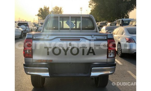Nunua Imported Toyota Hilux Nyingine Gari ndani ya Import - Dubai nchini Zambia Nunua Imported Toyota Hilux Nyingine Gari ndani ya Import - Dubai nchini Zambia