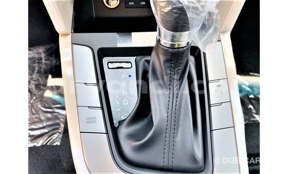 Tenga Imported Hyundai Elantra Chena Mota in Import - Dubai in Zambia Tenga Imported Hyundai Elantra Chena Mota in Import - Dubai in Zambia