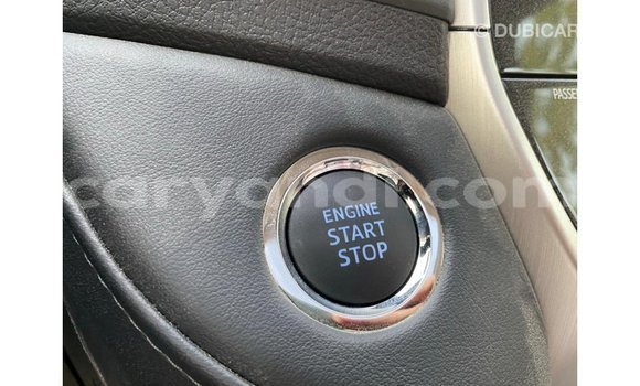 Nunua Imported Toyota Land Cruiser Nyeupe Gari ndani ya Import - Dubai nchini Zambia Nunua Imported Toyota Land Cruiser Nyeupe Gari ndani ya Import - Dubai nchini Zambia