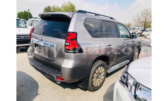 Nunua Imported Toyota Prado Brown Gari ndani ya Import - Dubai nchini Zambia Nunua Imported Toyota Prado Brown Gari ndani ya Import - Dubai nchini Zambia