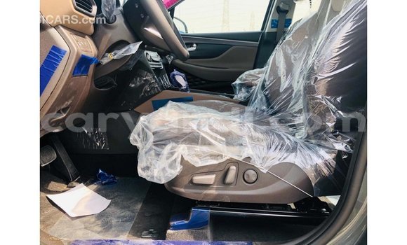 Tenga Imported Hyundai Santa Fe Girinhi Mota in Import - Dubai in Zambia Tenga Imported Hyundai Santa Fe Girinhi Mota in Import - Dubai in Zambia