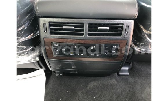 Tenga Imported Toyota Land Cruiser Nhema Mota in Import - Dubai in Zambia Tenga Imported Toyota Land Cruiser Nhema Mota in Import - Dubai in Zambia