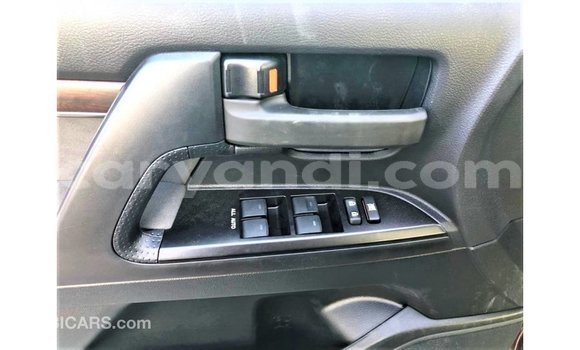 Tenga Imported Toyota Land Cruiser Zvimwe Mota in Import - Dubai in Zambia Tenga Imported Toyota Land Cruiser Zvimwe Mota in Import - Dubai in Zambia