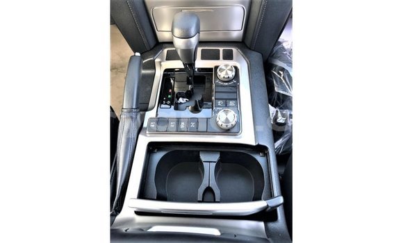 Tenga Imported Toyota Land Cruiser Zvimwe Mota in Import - Dubai in Zambia Tenga Imported Toyota Land Cruiser Zvimwe Mota in Import - Dubai in Zambia