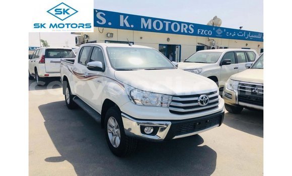 Acheter Import Voiture Toyota Hilux Blanc à Import - Dubai, Zambie Acheter Import Voiture Toyota Hilux Blanc à Import - Dubai, Zambie