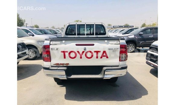 Buy Import Toyota Hilux White Car in Import - Dubai in Zambia Buy Import Toyota Hilux White Car in Import - Dubai in Zambia