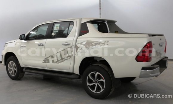 Tenga Imported Toyota Hilux Chena Mota in Import - Dubai in Zambia Tenga Imported Toyota Hilux Chena Mota in Import - Dubai in Zambia