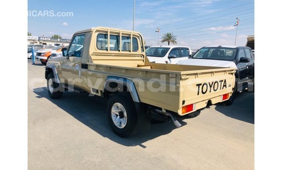 Nunua Imported Toyota Land Cruiser Beige Gari ndani ya Import - Dubai nchini Zambia Nunua Imported Toyota Land Cruiser Beige Gari ndani ya Import - Dubai nchini Zambia