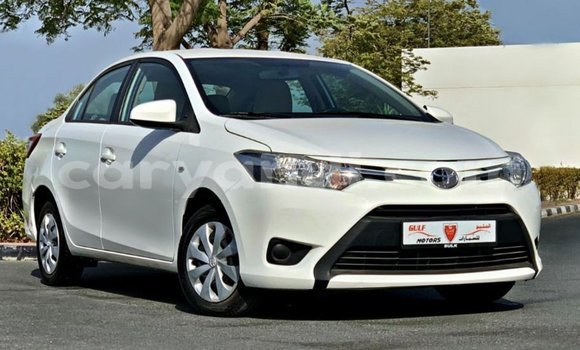 Acheter Import Voiture Toyota Yaris Blanc à Import - Dubai, Zambie Acheter Import Voiture Toyota Yaris Blanc à Import - Dubai, Zambie