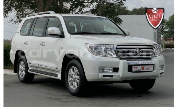 Buy Import Toyota Land Cruiser White Car in Import - Dubai in Zambia