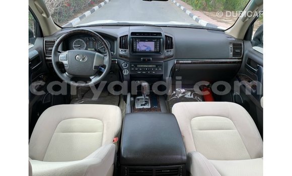 Buy Import Toyota Land Cruiser White Car in Import - Dubai in Zambia Buy Import Toyota Land Cruiser White Car in Import - Dubai in Zambia