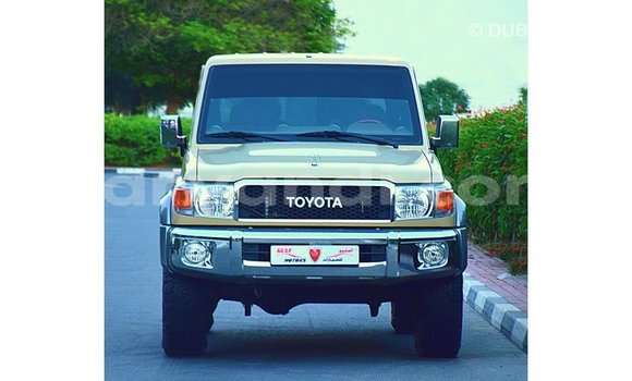 Buy Import Toyota Land Cruiser Beige Car in Import - Dubai in Zambia Buy Import Toyota Land Cruiser Beige Car in Import - Dubai in Zambia