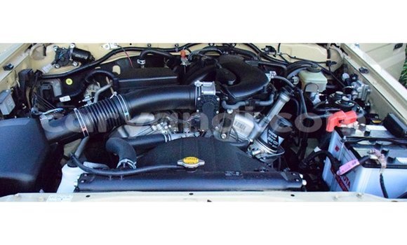 Buy Import Toyota Land Cruiser Beige Car in Import - Dubai in Zambia Buy Import Toyota Land Cruiser Beige Car in Import - Dubai in Zambia