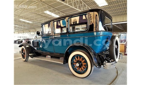 Nunua Imported Buick Electra Bluu Gari ndani ya Import - Dubai nchini Zambia Nunua Imported Buick Electra Bluu Gari ndani ya Import - Dubai nchini Zambia