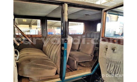 Nunua Imported Buick Electra Bluu Gari ndani ya Import - Dubai nchini Zambia Nunua Imported Buick Electra Bluu Gari ndani ya Import - Dubai nchini Zambia