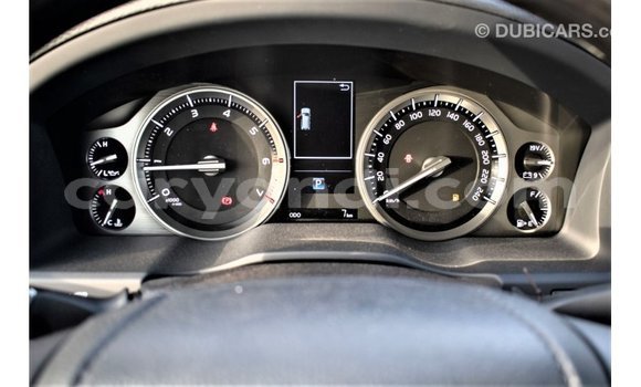 Tenga Imported Toyota Land Cruiser Nhema Mota in Import - Dubai in Zambia Tenga Imported Toyota Land Cruiser Nhema Mota in Import - Dubai in Zambia