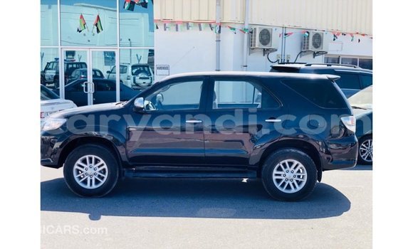 Acheter Import Voiture Toyota Fortuner Noir à Import - Dubai, Zambie Acheter Import Voiture Toyota Fortuner Noir à Import - Dubai, Zambie