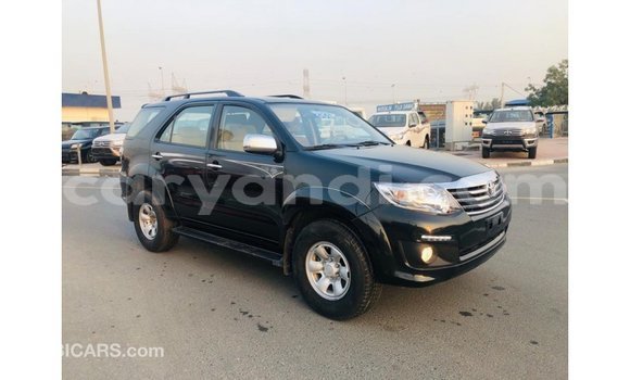 Acheter Import Voiture Toyota Fortuner Noir à Import - Dubai, Zambie Acheter Import Voiture Toyota Fortuner Noir à Import - Dubai, Zambie