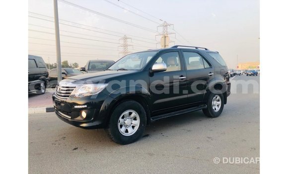 Acheter Import Voiture Toyota Fortuner Noir à Import - Dubai, Zambie Acheter Import Voiture Toyota Fortuner Noir à Import - Dubai, Zambie