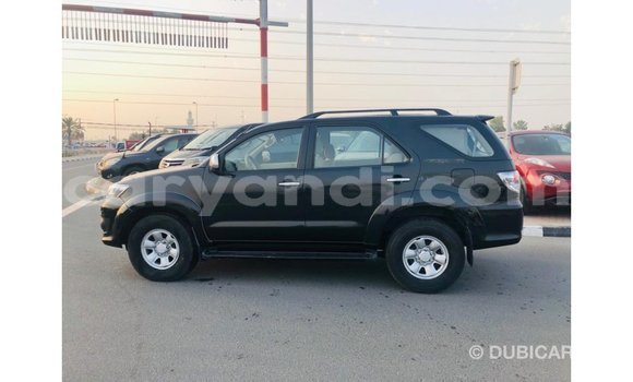 Acheter Import Voiture Toyota Fortuner Noir à Import - Dubai, Zambie Acheter Import Voiture Toyota Fortuner Noir à Import - Dubai, Zambie