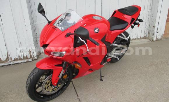Buy Used Honda CBR 1000 RR Red Bike in Chingola in Zambia