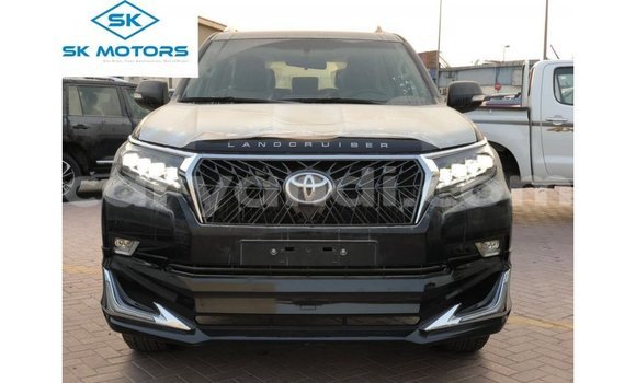 Nunua Imported Toyota Prado Nyeusi Gari ndani ya Import - Dubai nchini Zambia