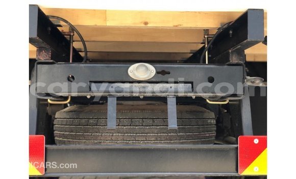 Nunua Imported Mitsubishi Canter Nyeupe Lori ndani ya Import - Dubai nchini Zambia Nunua Imported Mitsubishi Canter Nyeupe Lori ndani ya Import - Dubai nchini Zambia