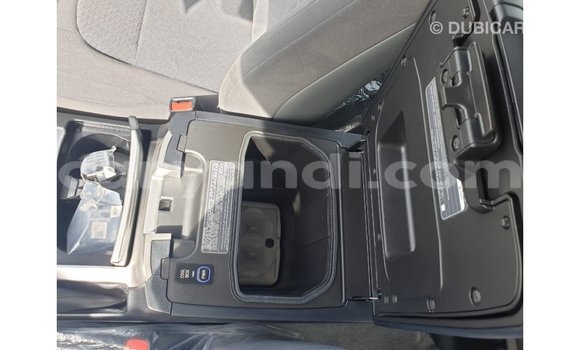 Tenga Imported Toyota Land Cruiser Nhema Mota in Import - Dubai in Zambia Tenga Imported Toyota Land Cruiser Nhema Mota in Import - Dubai in Zambia