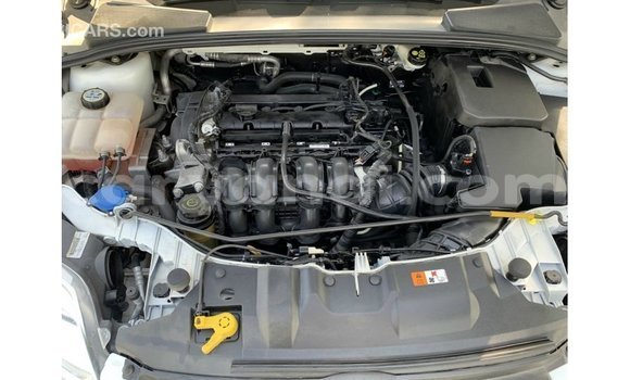 Acheter Import Voiture Ford Focus Blanc à Import - Dubai, Zambie Acheter Import Voiture Ford Focus Blanc à Import - Dubai, Zambie