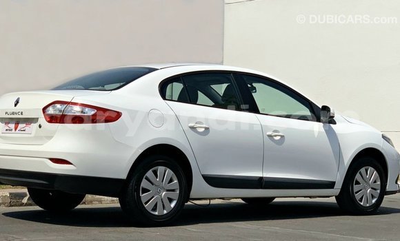 Acheter Import Voiture Renault Fluence Blanc à Import - Dubai, Zambie Acheter Import Voiture Renault Fluence Blanc à Import - Dubai, Zambie