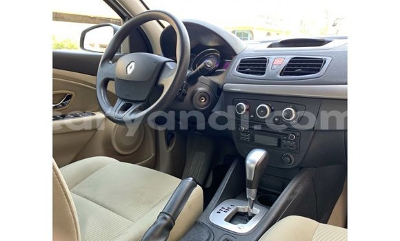 Acheter Import Voiture Renault Fluence Blanc à Import - Dubai, Zambie Acheter Import Voiture Renault Fluence Blanc à Import - Dubai, Zambie