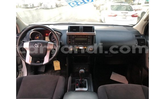 Nunua Imported Toyota Prado Nyeupe Gari ndani ya Import - Dubai nchini Zambia Nunua Imported Toyota Prado Nyeupe Gari ndani ya Import - Dubai nchini Zambia