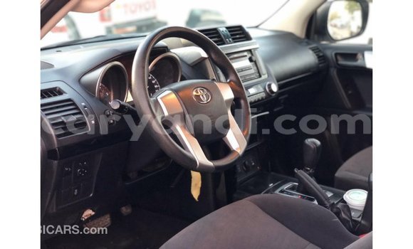 Nunua Imported Toyota Prado Nyeupe Gari ndani ya Import - Dubai nchini Zambia Nunua Imported Toyota Prado Nyeupe Gari ndani ya Import - Dubai nchini Zambia