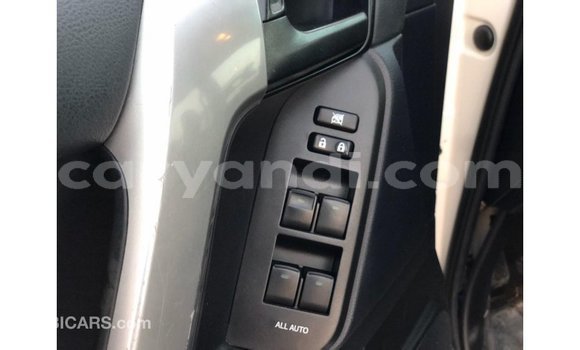 Nunua Imported Toyota Prado Nyeupe Gari ndani ya Import - Dubai nchini Zambia Nunua Imported Toyota Prado Nyeupe Gari ndani ya Import - Dubai nchini Zambia
