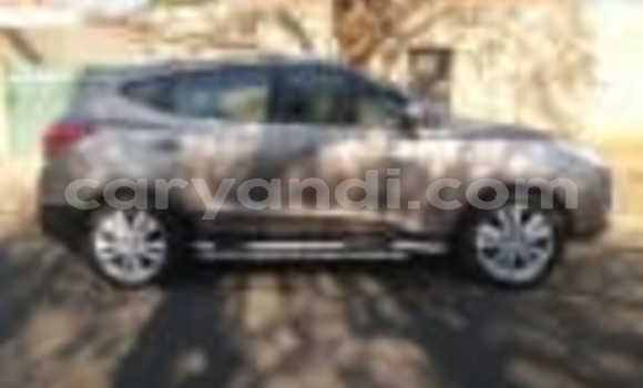 Buy Used Hyundai ix35 White Car in Limulunga in Western