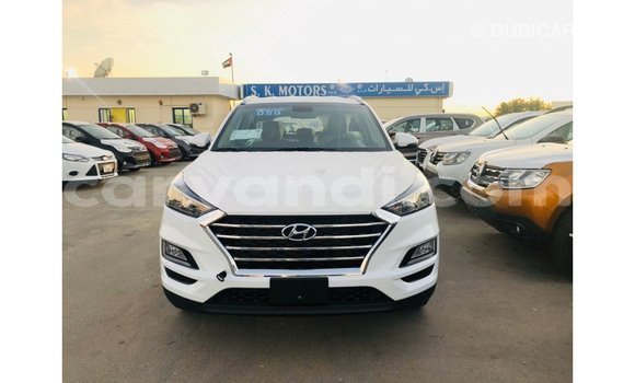 Buy Import Hyundai Tucson White Car in Import - Dubai in Zambia Buy Import Hyundai Tucson White Car in Import - Dubai in Zambia