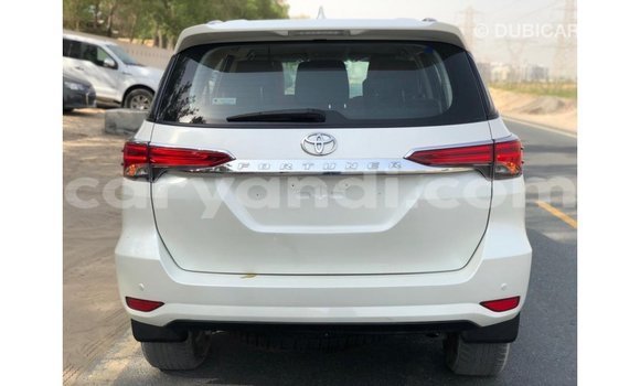 Buy Import Toyota Fortuner White Car in Import - Dubai in Zambia Buy Import Toyota Fortuner White Car in Import - Dubai in Zambia
