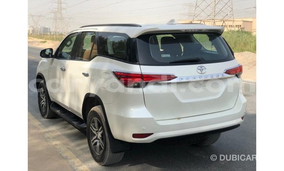 Buy Import Toyota Fortuner White Car in Import - Dubai in Zambia Buy Import Toyota Fortuner White Car in Import - Dubai in Zambia