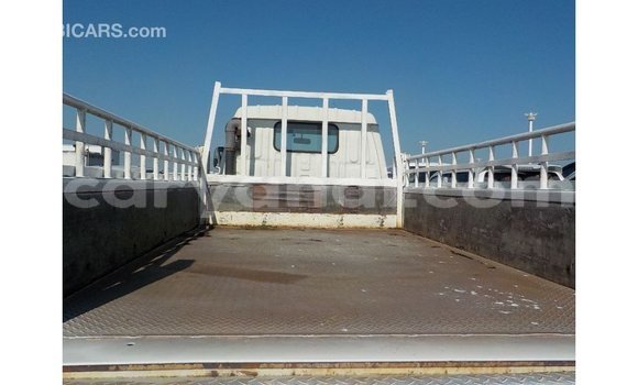 Acheter Import Voiture Toyota Dyna Blanc à Import - Dubai, Zambie Acheter Import Voiture Toyota Dyna Blanc à Import - Dubai, Zambie