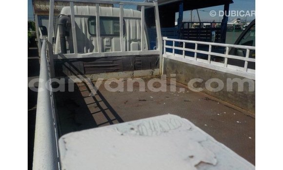 Acheter Import Voiture Toyota Dyna Blanc à Import - Dubai, Zambie Acheter Import Voiture Toyota Dyna Blanc à Import - Dubai, Zambie