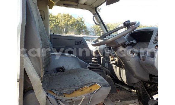 Acheter Import Voiture Toyota Dyna Blanc à Import - Dubai, Zambie Acheter Import Voiture Toyota Dyna Blanc à Import - Dubai, Zambie