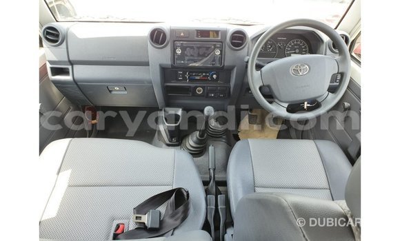 Buy Import Toyota Land Cruiser White Car in Import - Dubai in Zambia Buy Import Toyota Land Cruiser White Car in Import - Dubai in Zambia