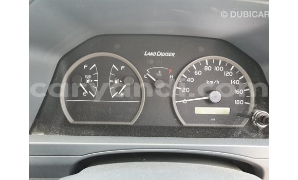 Buy Import Toyota Land Cruiser White Car in Import - Dubai in Zambia Buy Import Toyota Land Cruiser White Car in Import - Dubai in Zambia